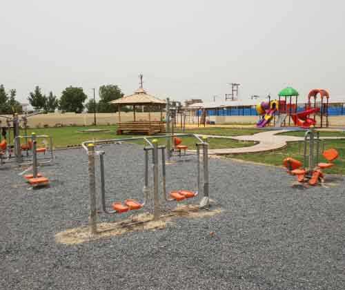 Open Park Exercise Equipment In Mau